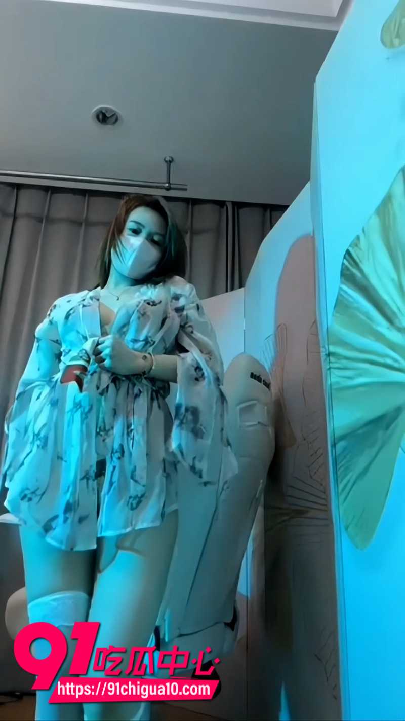 抖音女网红小阿姨给金主爸爸定制骚舞福利15 抖音女网红小阿姨给金主爸爸定制骚舞福利15