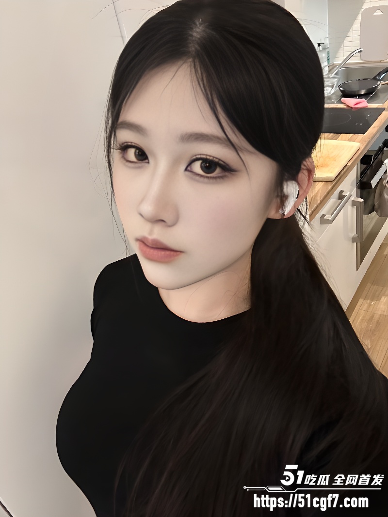 山西淫荡少妇 私拍视频 超近距离大秀酥胸 掰穴自慰绯色满溢 令人兽性大发！