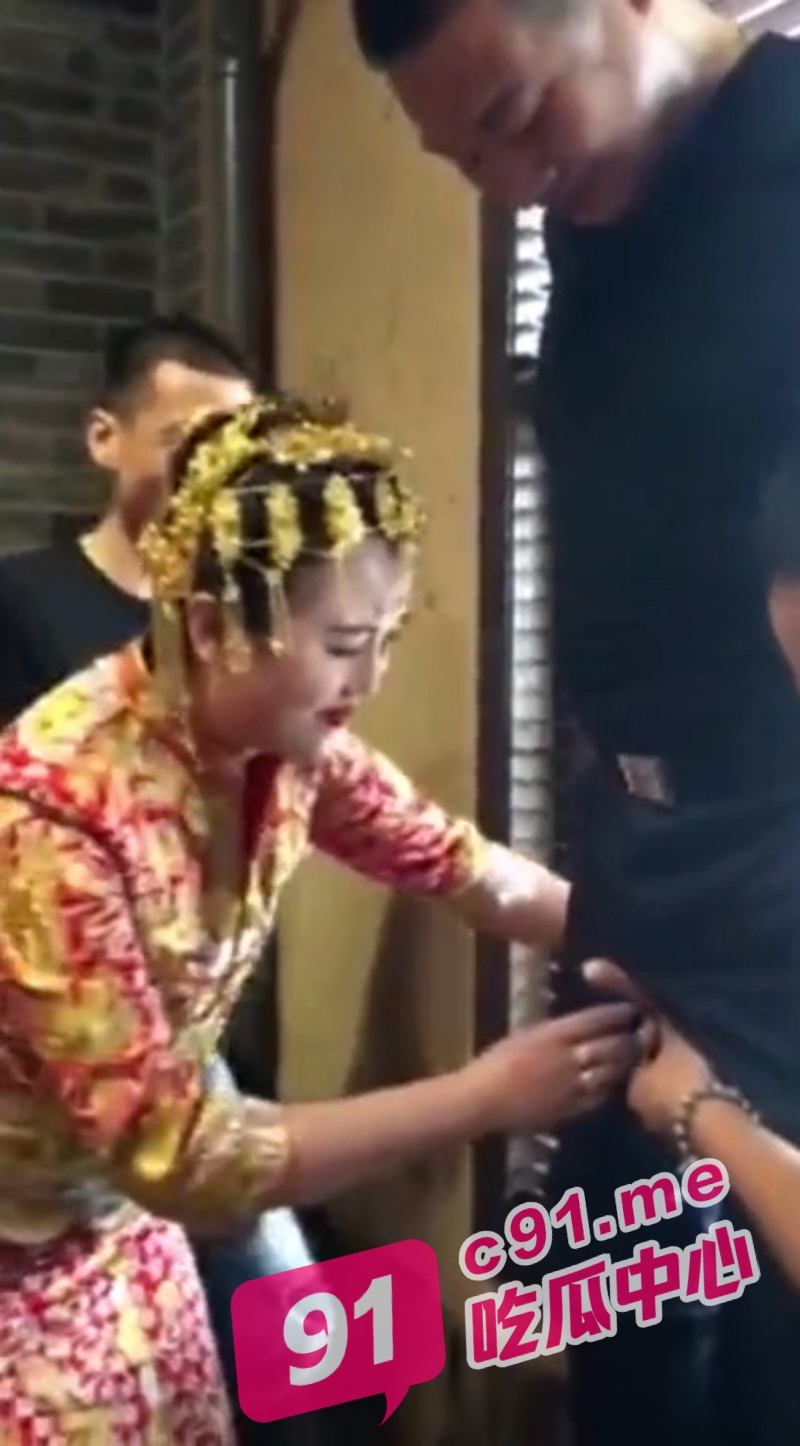 4_W_800px.jpg