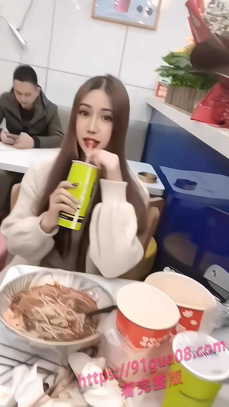 女外围雪糕的日记做爱视频流出 淫乱场面引网友热议～ 配图3