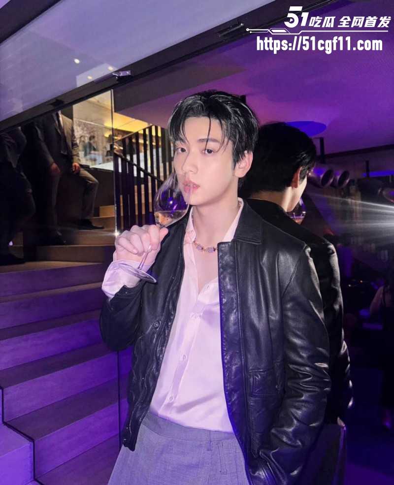 韩国TXT男团崔秀彬脚踏多船被前男友曝光06