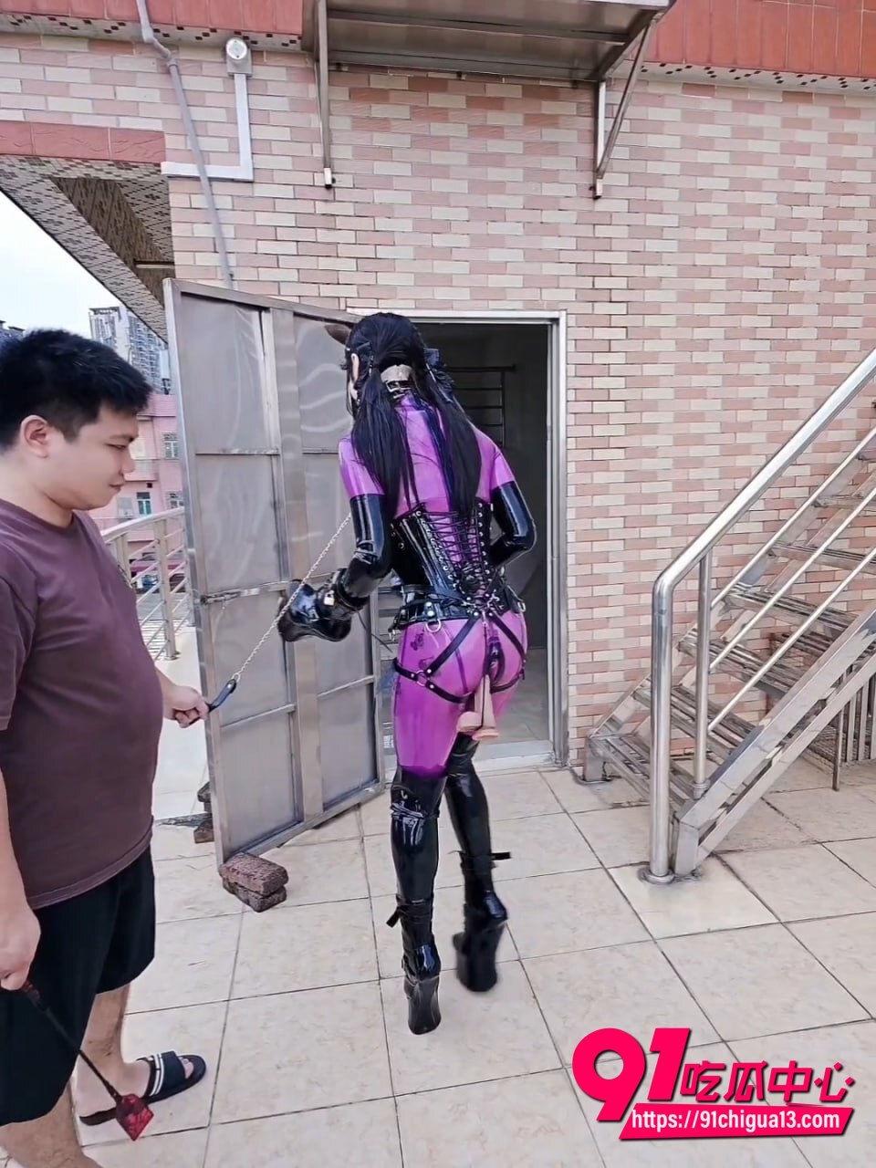伪娘SM肛交视频 11