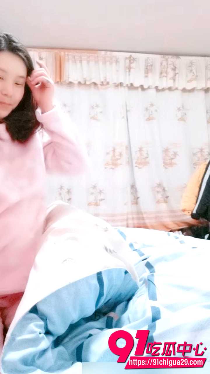 孕妇床上连续20小时猛插 自己手指玩骚穴喷水口爆高潮 被干到眼神迷离