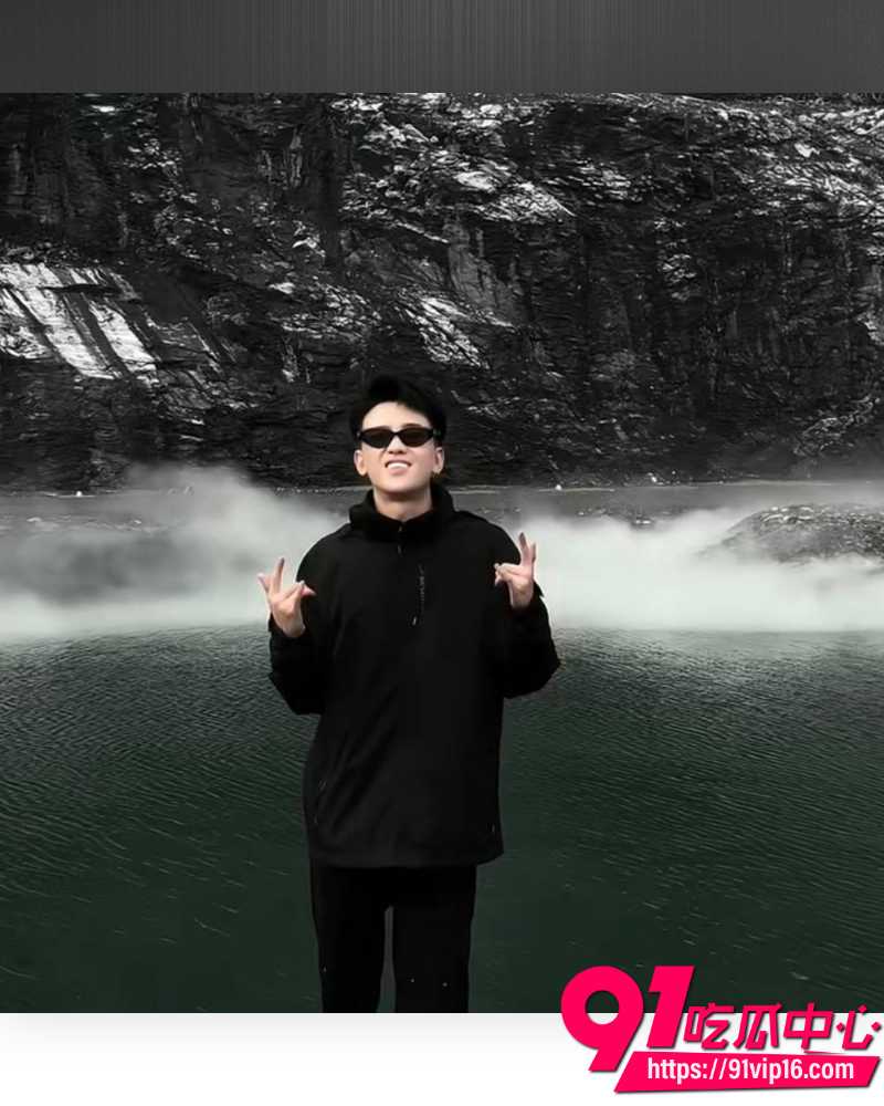 快手252万粉主播摇童 31 快手252万粉主播摇童 31