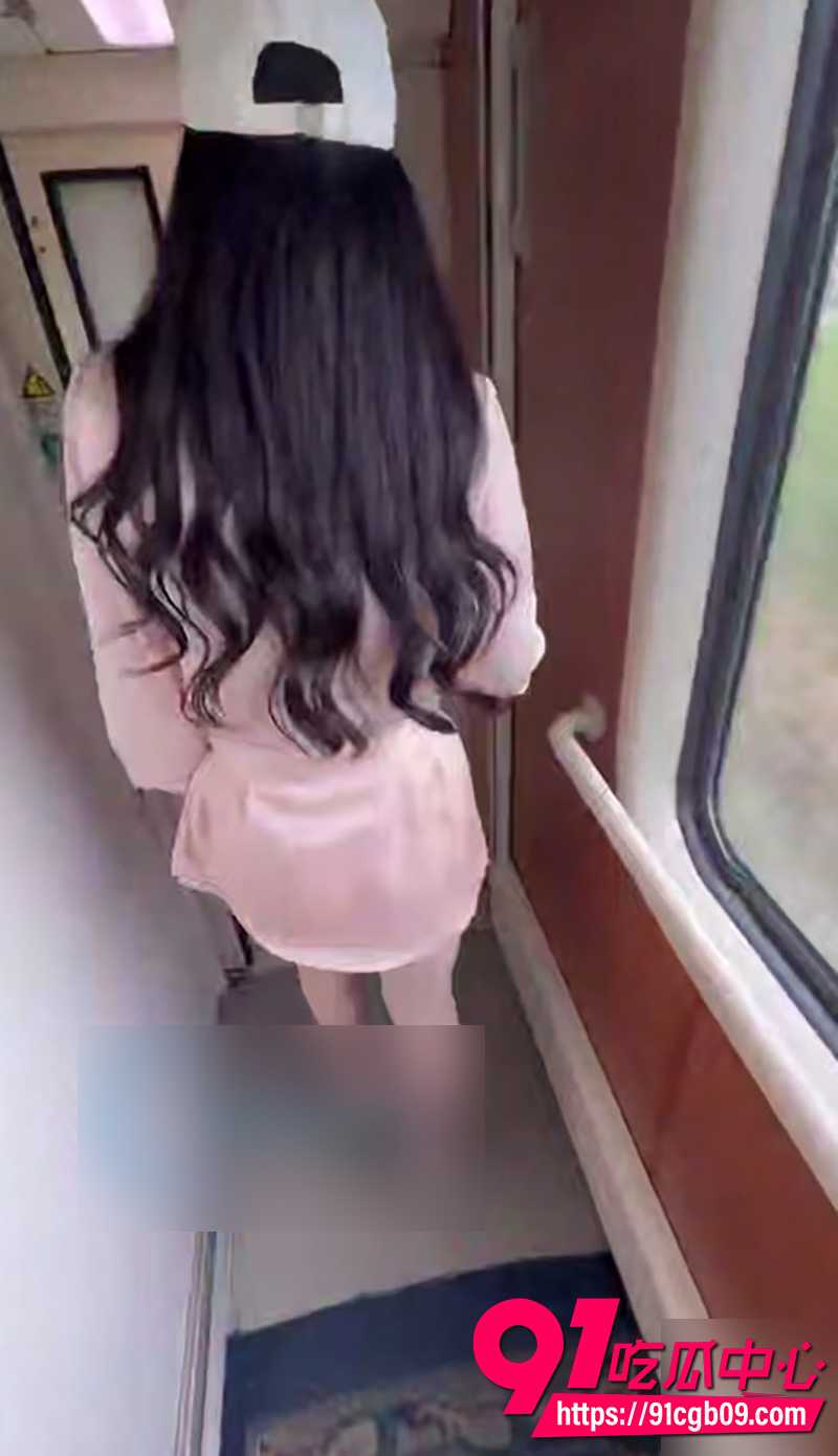 12海角大神会喷水的姐姐 1