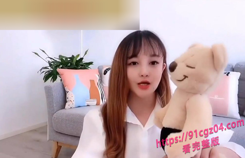 男性延时训练 美女大师倾情讲解飞机杯龟头降敏法