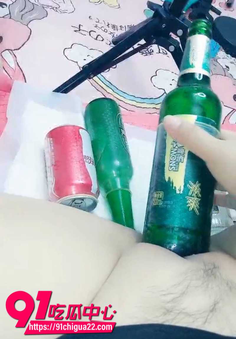 饥渴少妇大尺度自慰扩张自拍2