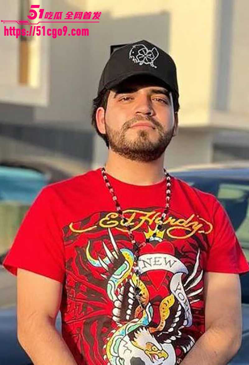 墨西哥男网红塞萨尔·加斯特鲁姆直播中遭当街枪杀3拷贝 墨西哥男网红塞萨尔·加斯特鲁姆直播中遭当街枪杀3拷贝