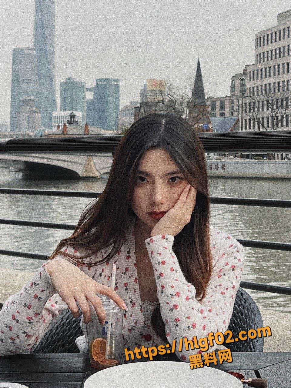 富二代泡良大神新作曝光 超多位高颜值反差美女做爱视频合集 清纯学生妹变身母狗 各种调教各种操