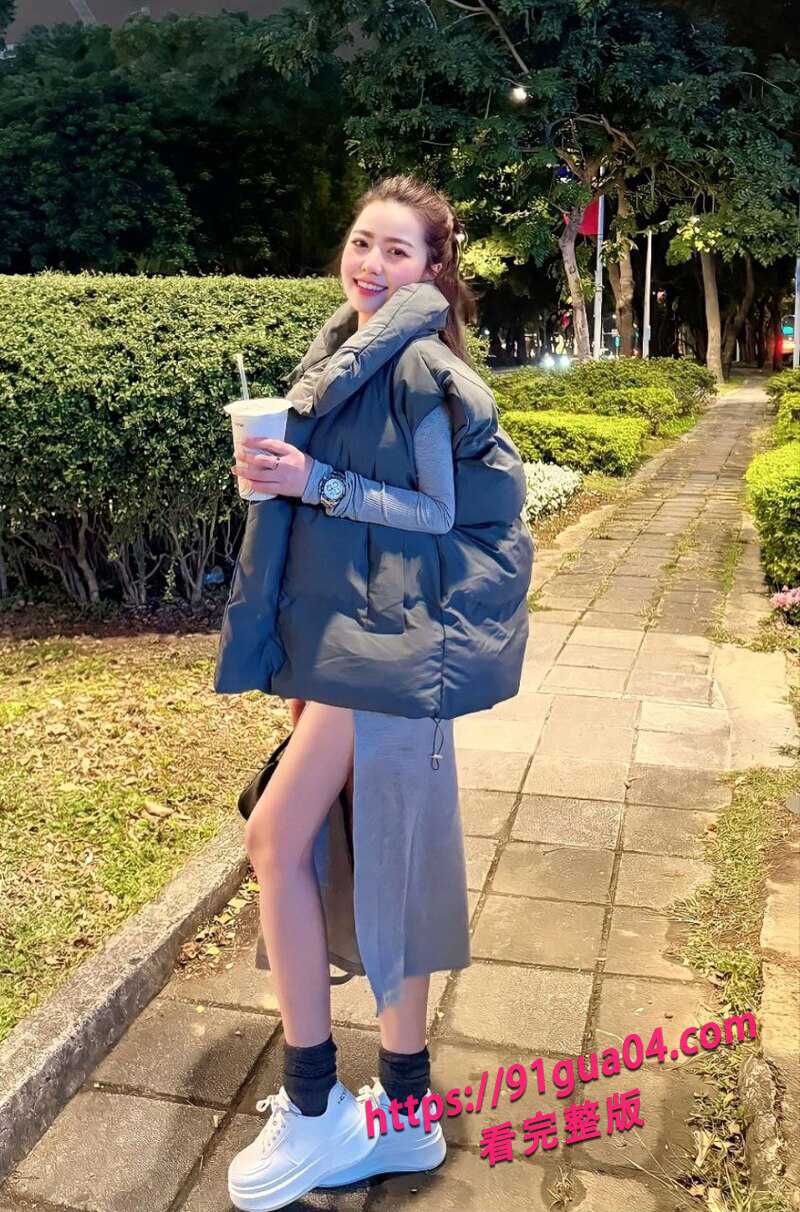 妻子在家与情人私会05