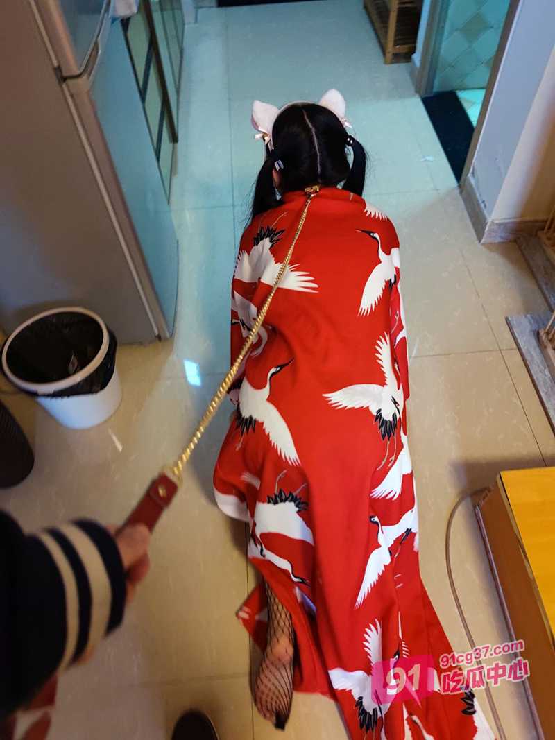 山东师范大学美伢 身穿多种情趣衣诱惑男伴 翘起肥臀不停挑逗 真欠干啊！ 配图8