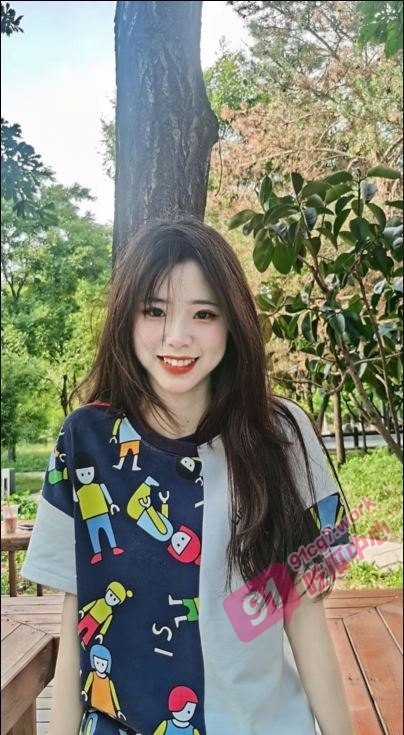 沈阳师范大学极品清纯妹子舒畅 爱上了出轨的感觉 被精神小伙各种玩弄 各种姿势层出不穷~
