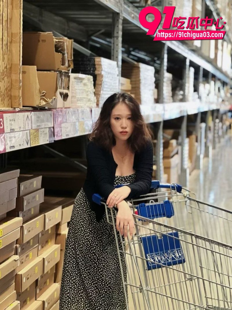 由于不能忍受自己的寂寞，在外面各种红杏出墙7