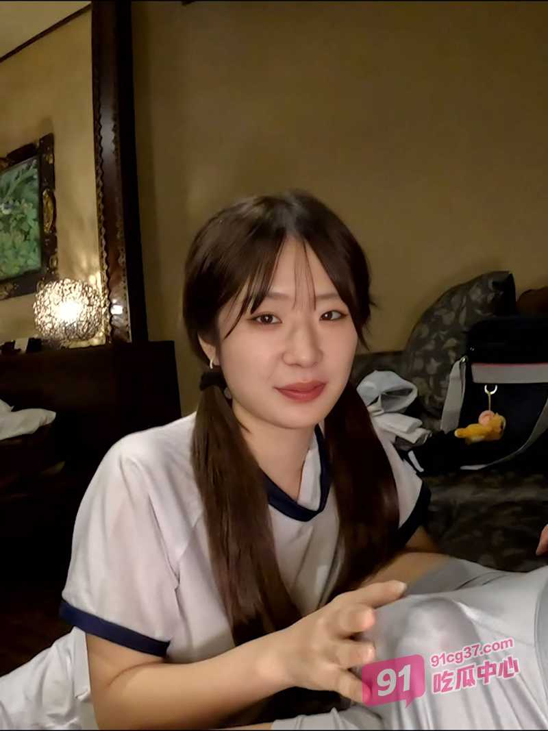 北京嫩妹刘羽 遭大神调教玩弄 小身体被巨根深造到底 反差感爆棚！