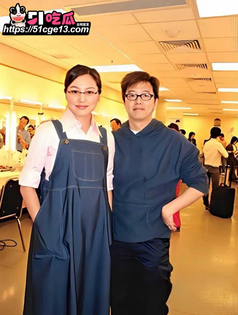 香港导演 张锦程 与老婆 张延 官宣离婚 6 香港导演 张锦程 与老婆 张延 官宣离婚 6