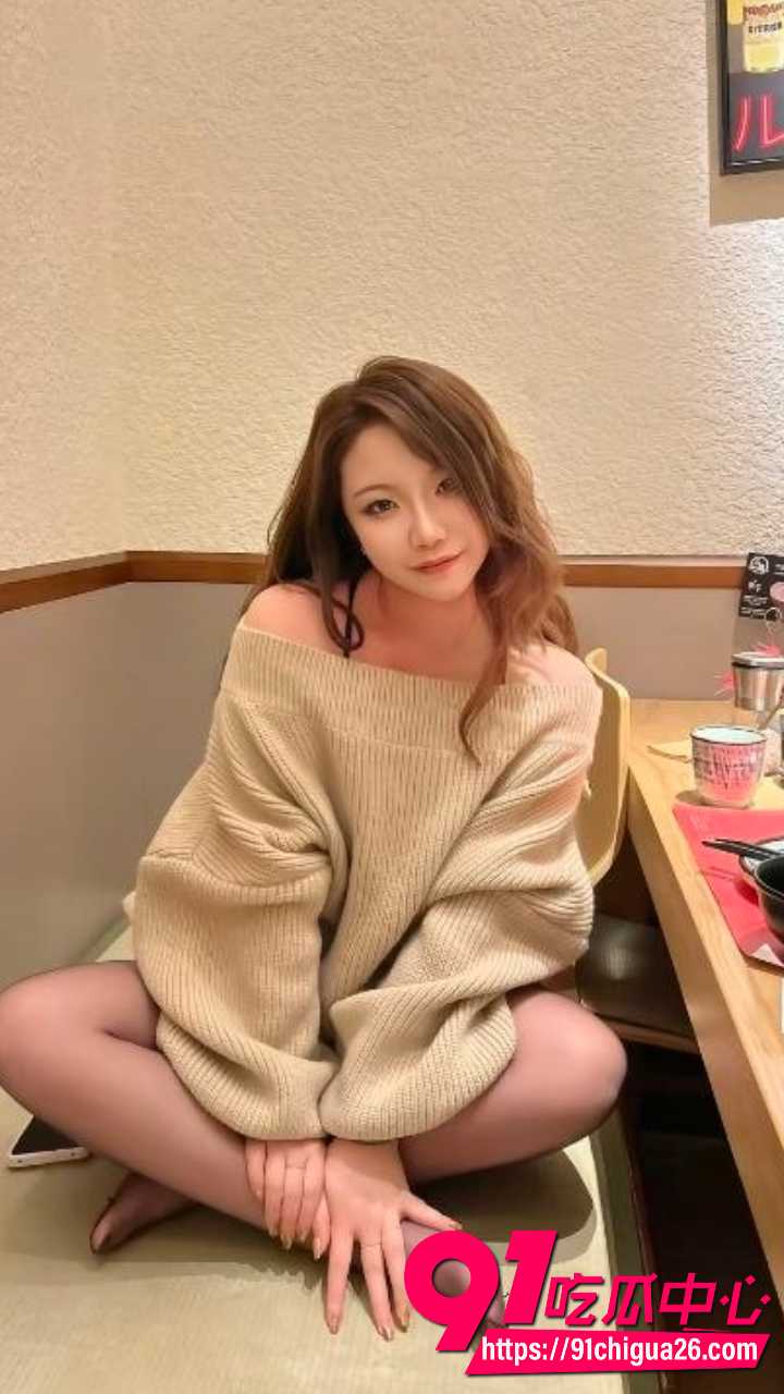 青岛模特梦梦父女乱伦多人群P约炮出轨下海卖淫淫贱至极4