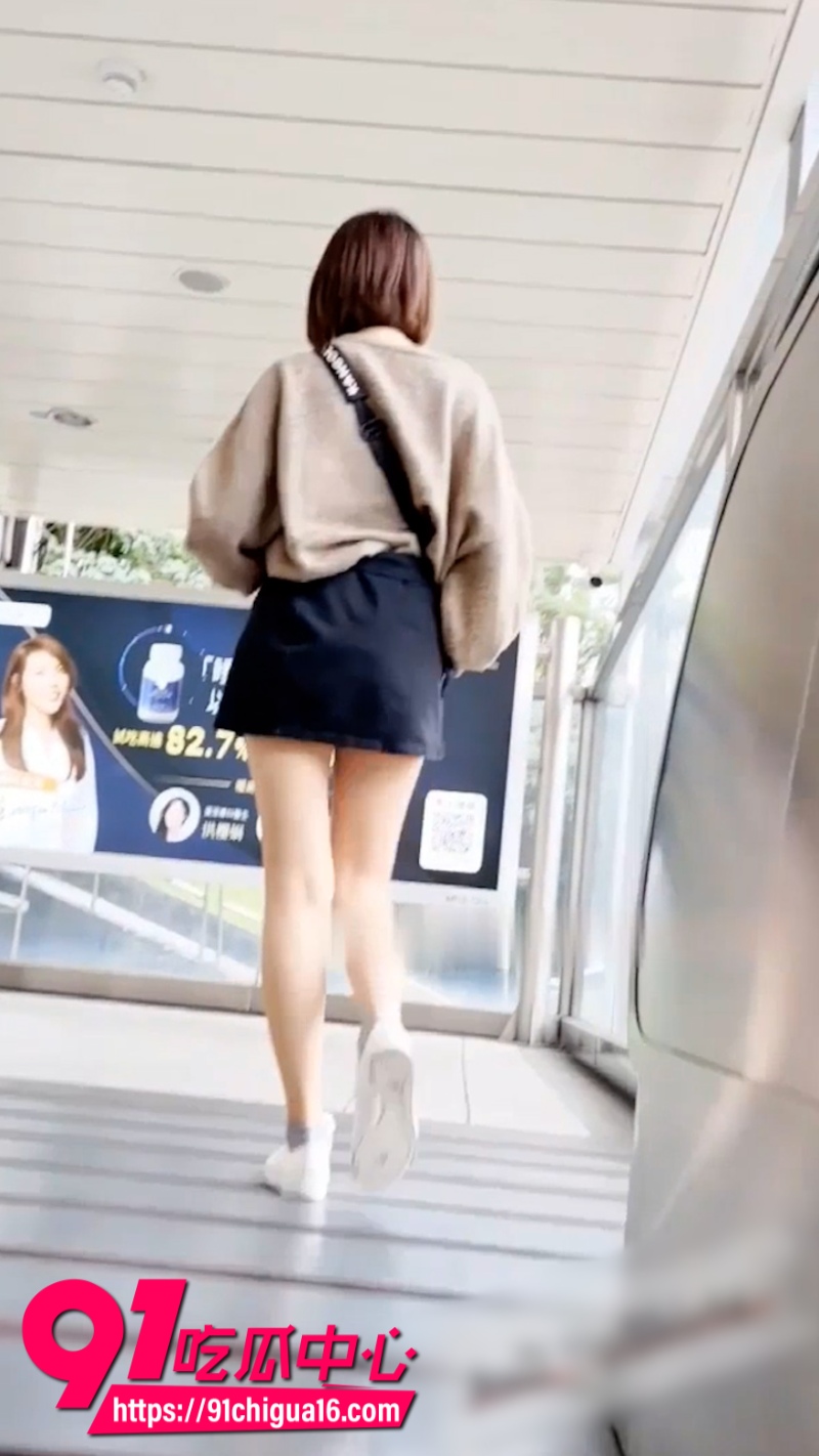 地铁站跟踪抄底短裙小姐姐6 地铁站跟踪抄底短裙小姐姐6