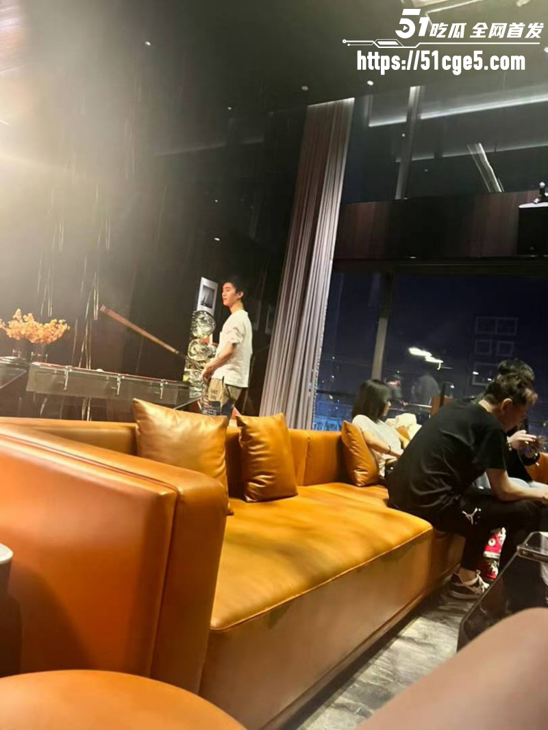 司晓迪曝光鹿晗关晓彤恋爱期间多次约炮031 司晓迪曝光鹿晗关晓彤恋爱期间多次约炮031