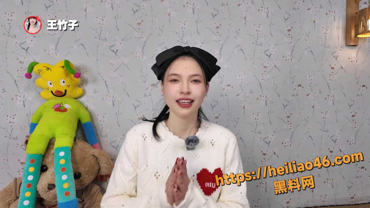 王竹子专业课 BDSM滴蜡演示教学大胸女生有优势？
