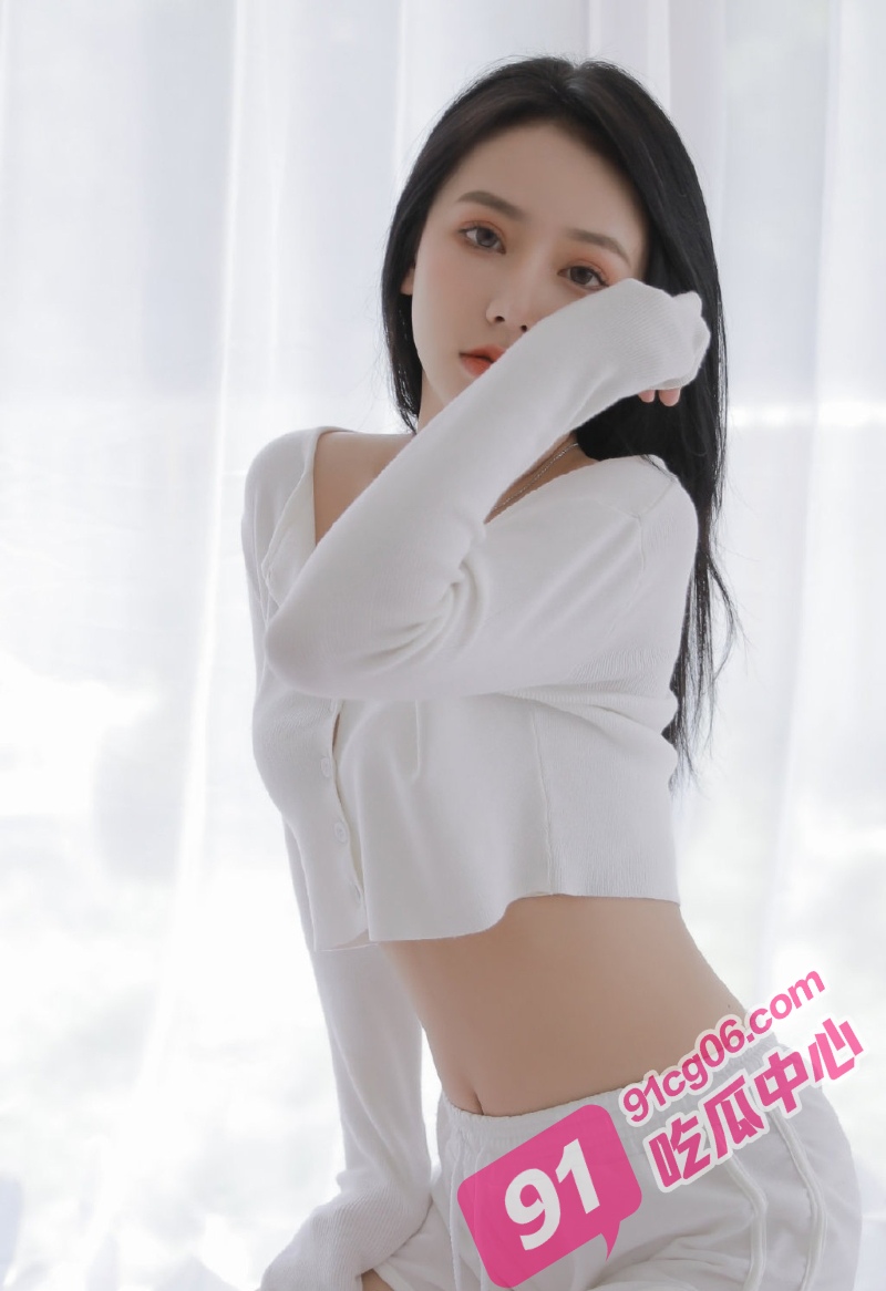在大哥家强暴了嫂子～女人说不要就是要 终于再次品尝美鲍！