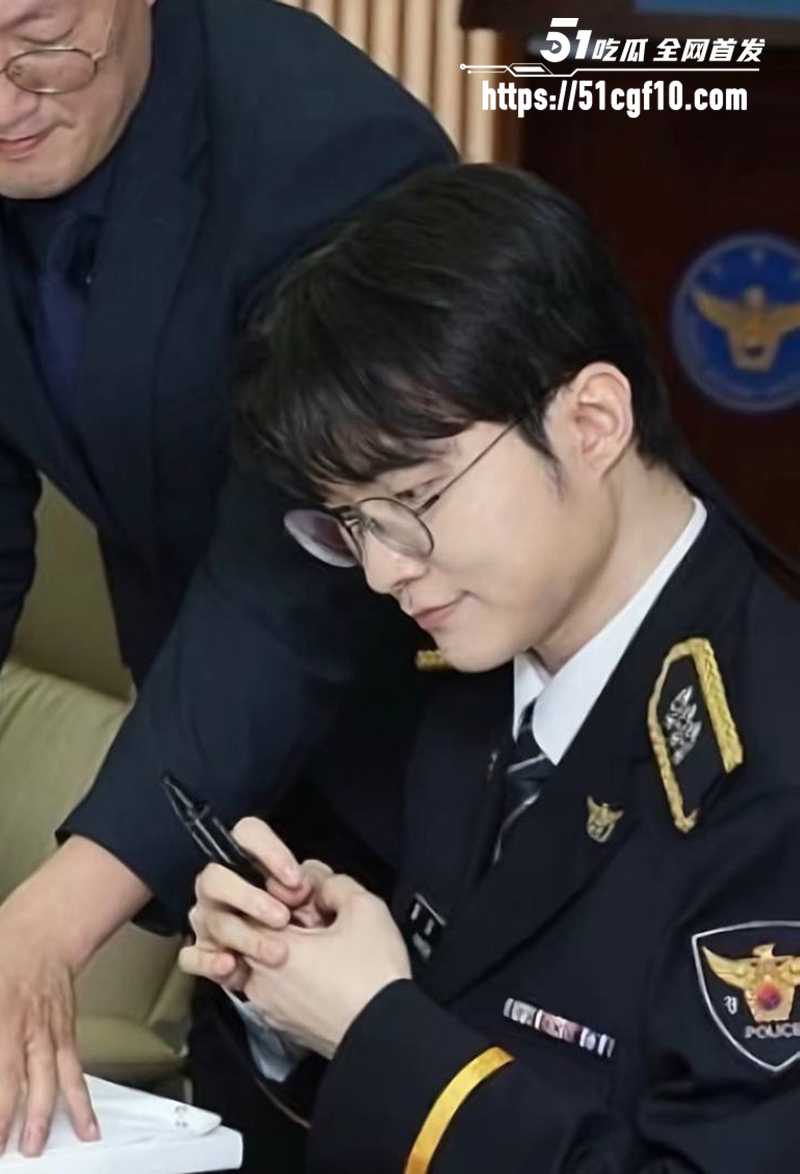 电竞传奇Faker李相赫上任警长 2 拷贝 电竞传奇Faker李相赫上任警长 2 拷贝