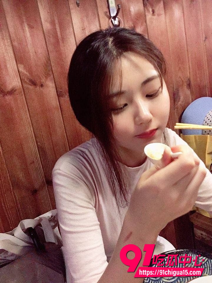 清纯女大何荟荟4