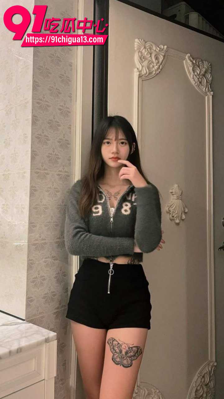 台湾高颜值极品小网红女仆装被干到喷水3