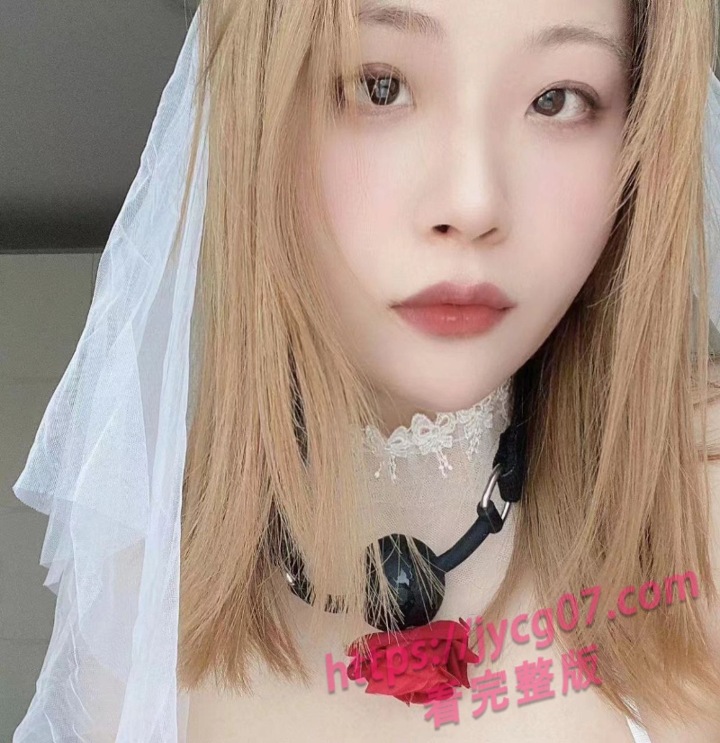 某地风韵女教师勾引家长被曝光！一年200次性瘾成疾！