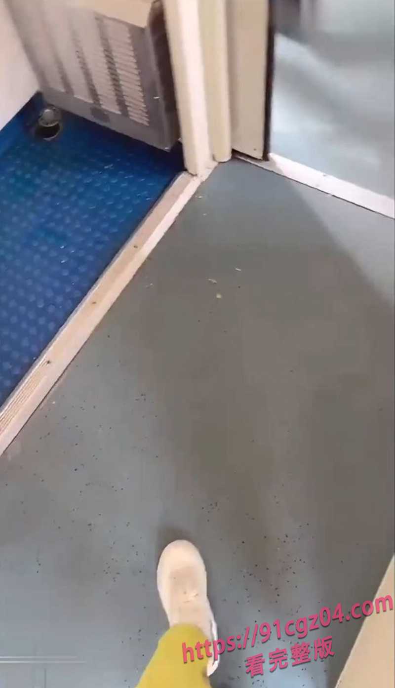 13火车上车震 4