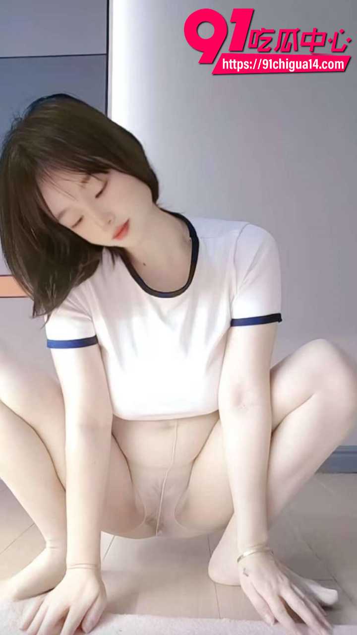 抖音大奶妹裸舞扭臀骚穴特写自慰喷水8