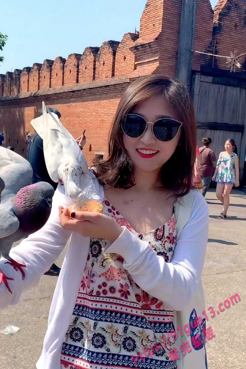 瞒着老公去新加坡私会金主？淫荡少妇主播被老公起诉离婚的背后！