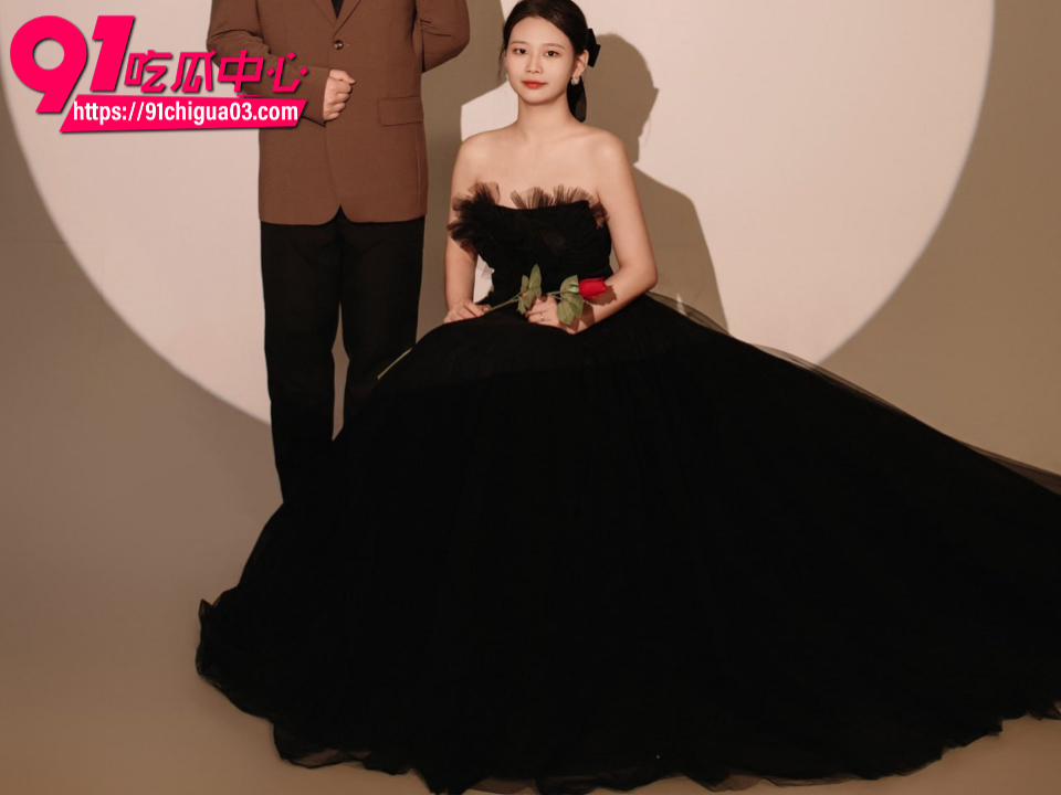 已婚孕妇少妇被两个大学生单男轮番玩弄3 已婚孕妇少妇被两个大学生单男轮番玩弄3