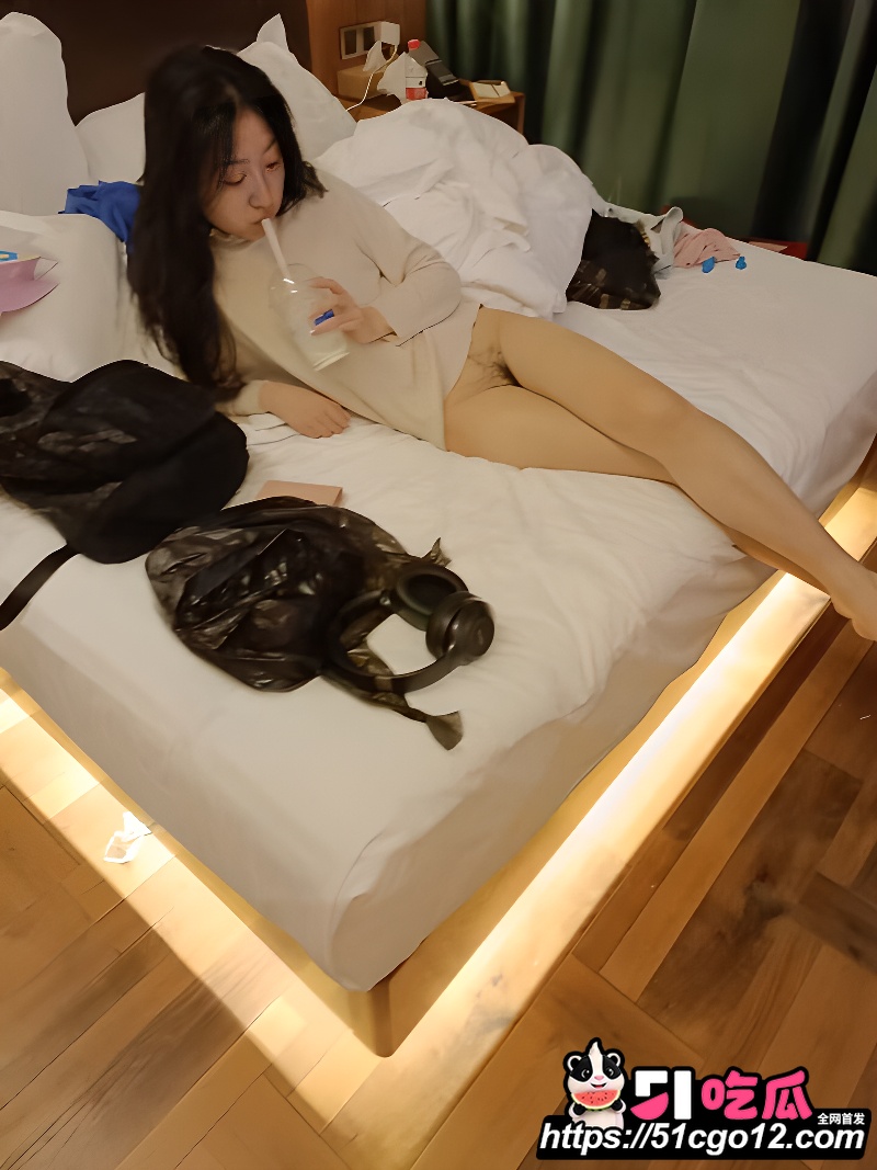 清纯大学生调教私拍 2 清纯大学生调教私拍 2