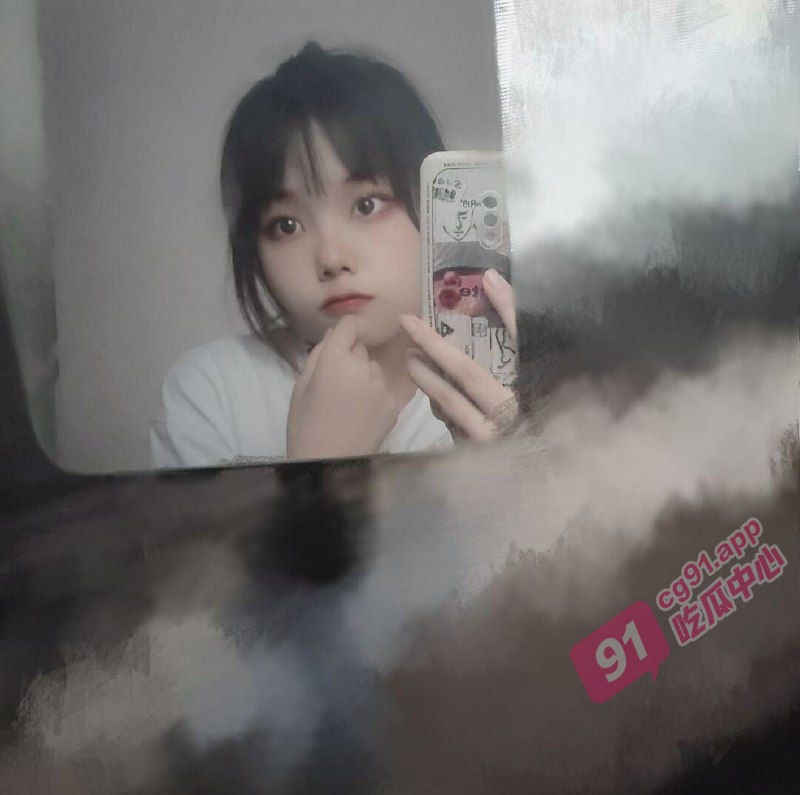 重庆闷骚小骚鸡～超爱吃鸡巴即使被颜射一脸 还要握着鸡巴疯狂舔舐 ~