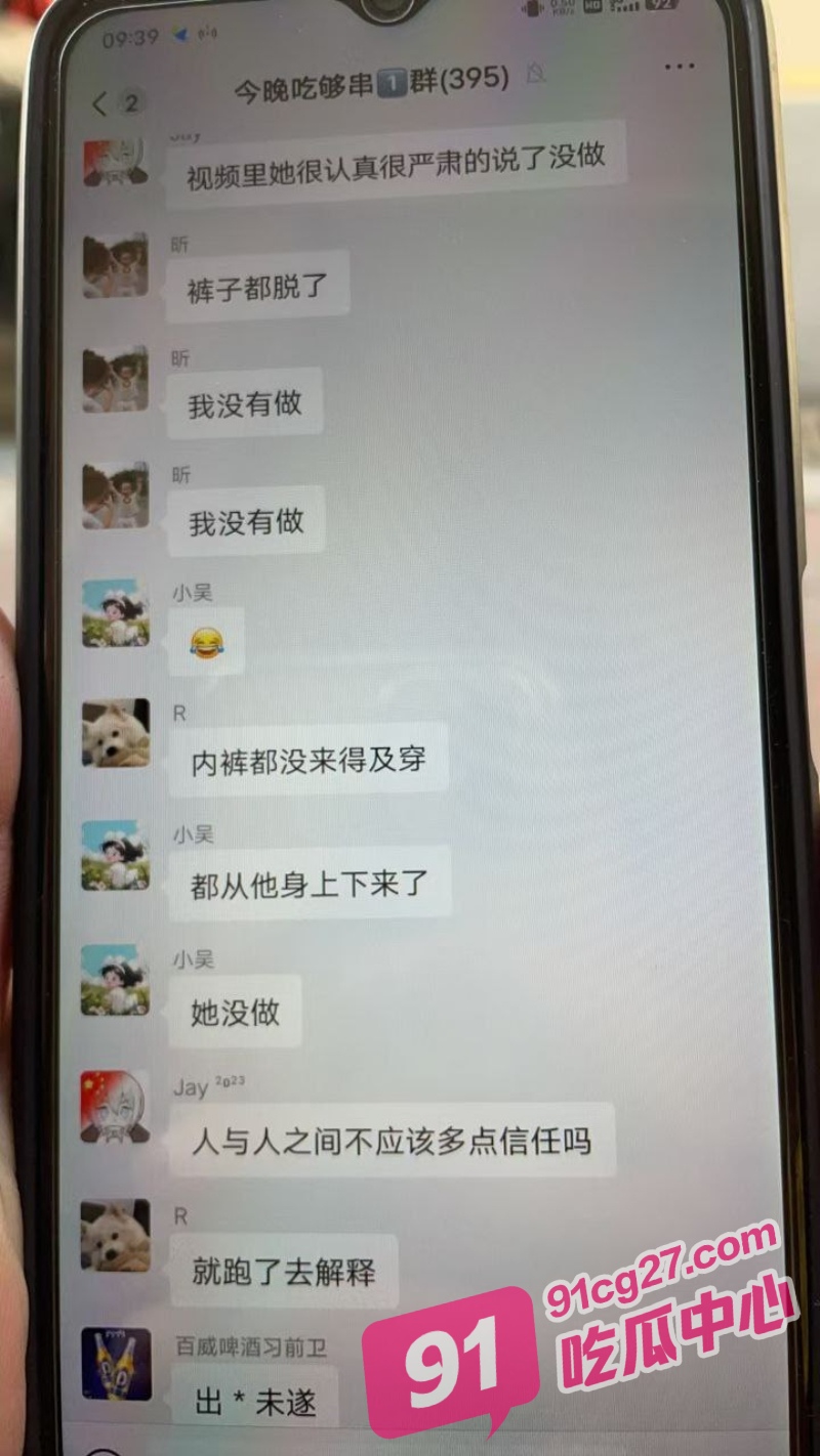 4_W_800px.jpg