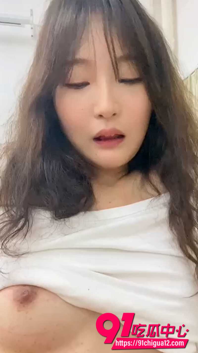 清纯虎牙小学妹教室私调玩坏 被假鸡巴狂捅骚穴 淫水狂喷课桌湿透