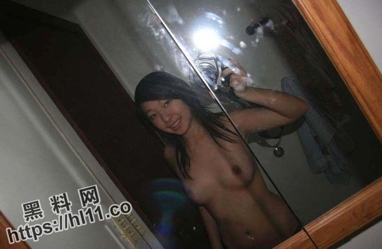 剑桥门 王美莼 艳照门事件完整版高清晰合辑流出！男友旁边呆呆看着！（老瓜新吃）