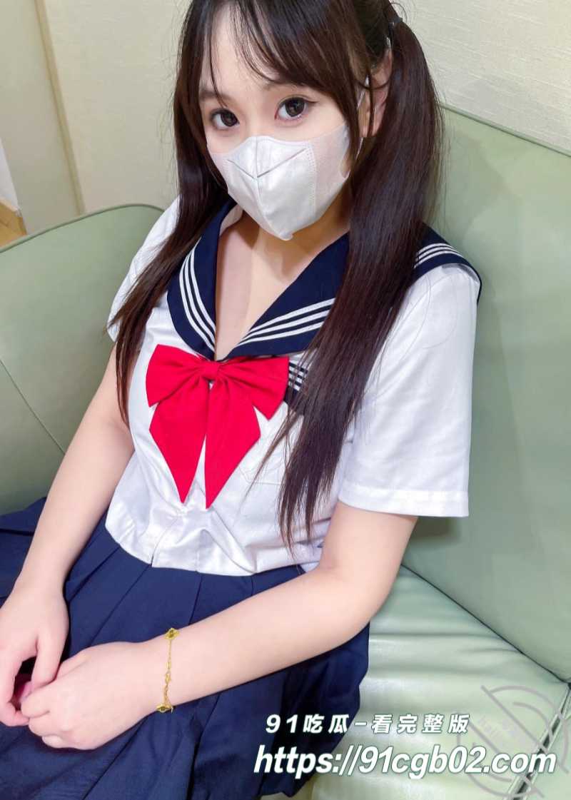 海角大神 勾引自己的JK女儿乱伦 小萝莉粉嫩的骚穴都被老爸操肿了