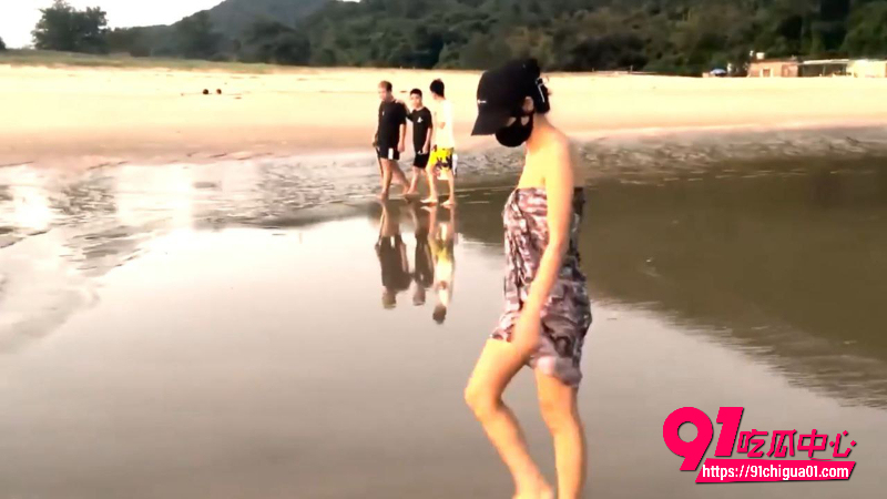 台湾露出天花板女神cikaimoon4