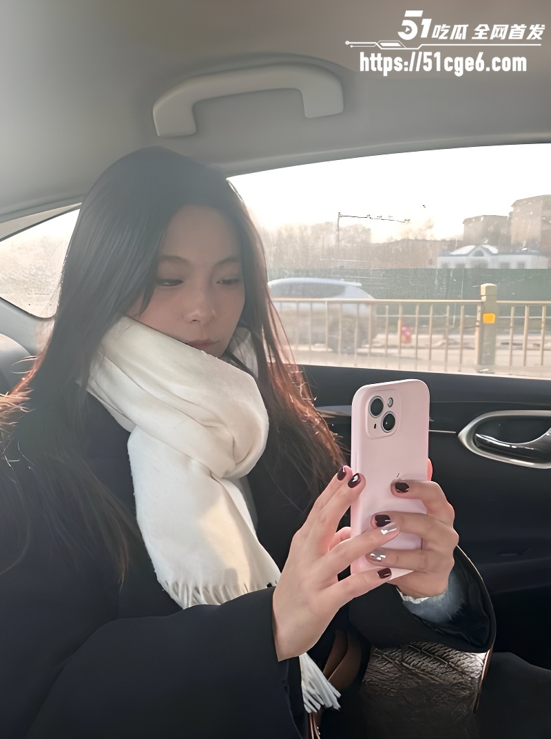 精致反差婊 卢绘旭 不雅视频 1