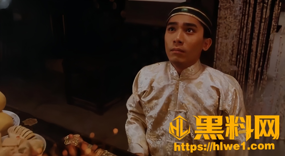 香港经典喜剧三级片 正牌韦小宝之奉旨勾女 梁朝伟奉旨穿越香港勾引美女