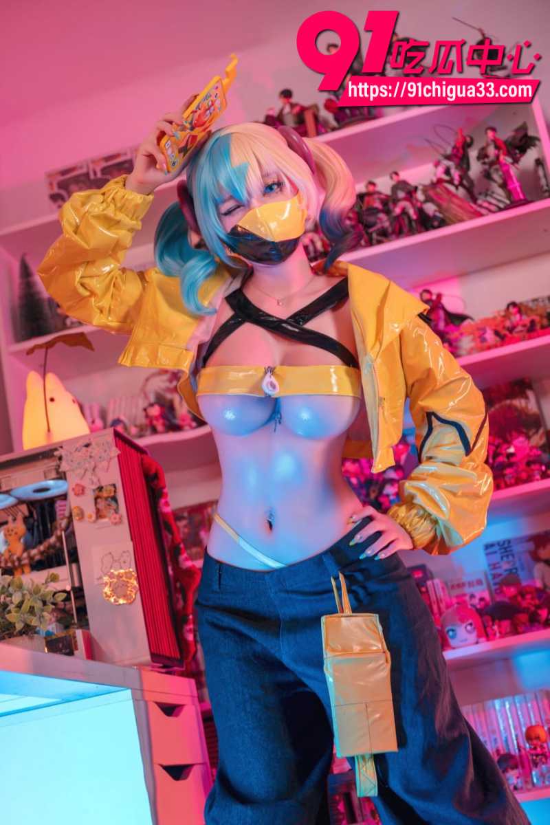 赛博朋克巨乳小萝莉UmekoJ 身穿卡娜莉cos服 定制大尺度福利视频