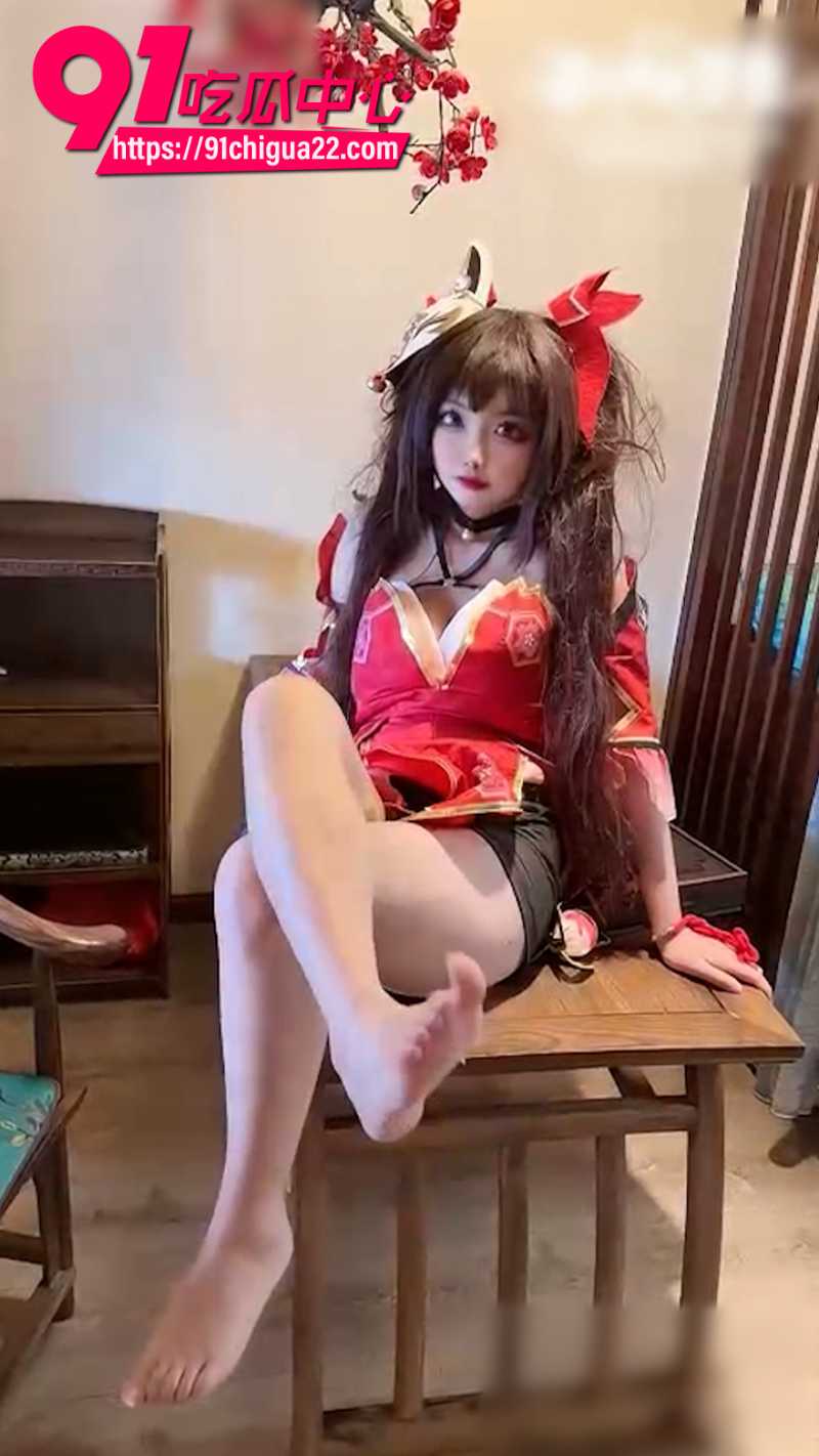 推特巨乳小萝莉香草奶喵 在酒店木桶淋浴湿身 白嫩性感娇躯诱惑至极
