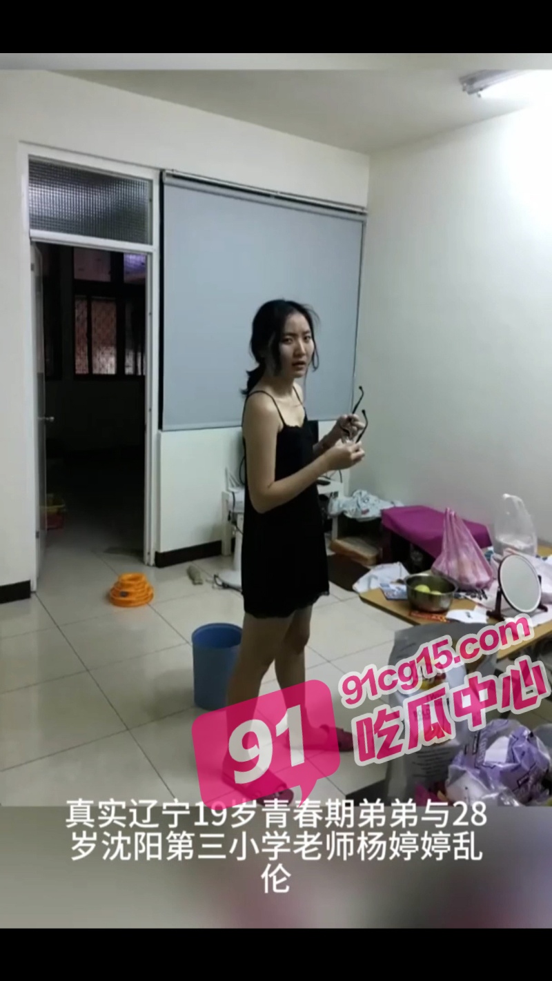 4_W_800px.jpg