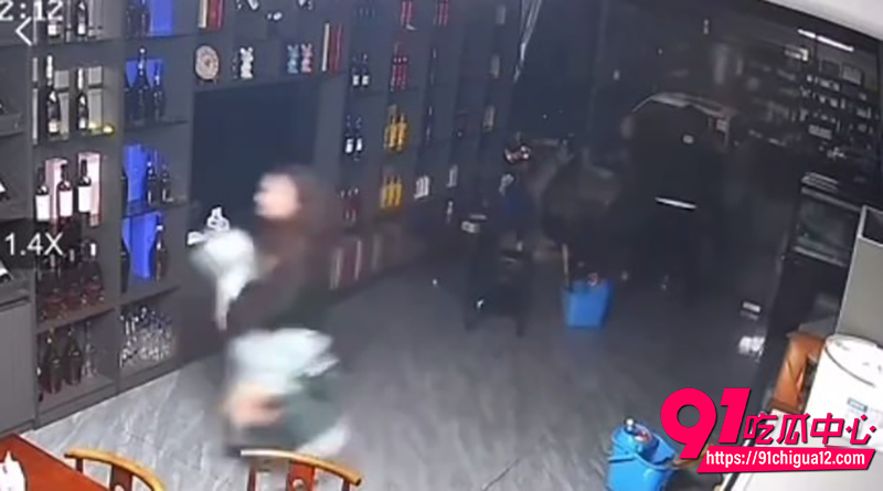 男女在店里偷情 5