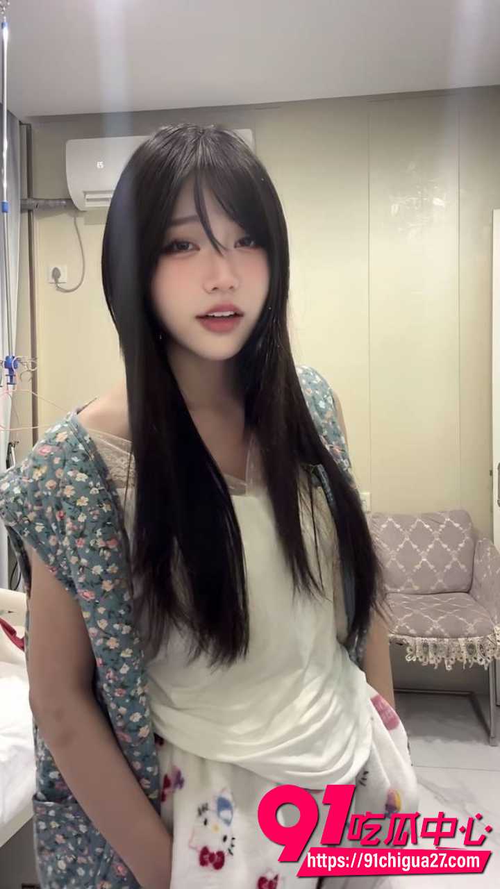 抖音江西荨荨子裸聊自慰视频流出4