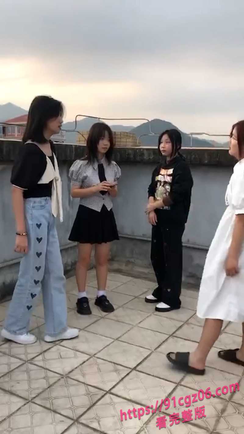 福建泉州精神小妹叶欣怡出轨霸凌网页素材1素材水印版
