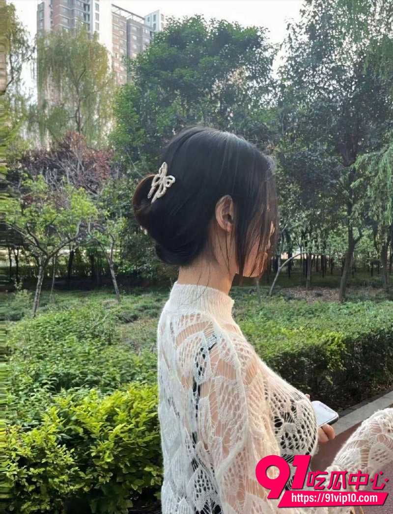 名媛健身婊秋米酱 健身房主动勾引富二代 成功带回酒店激烈缠绵被浓精灌满！