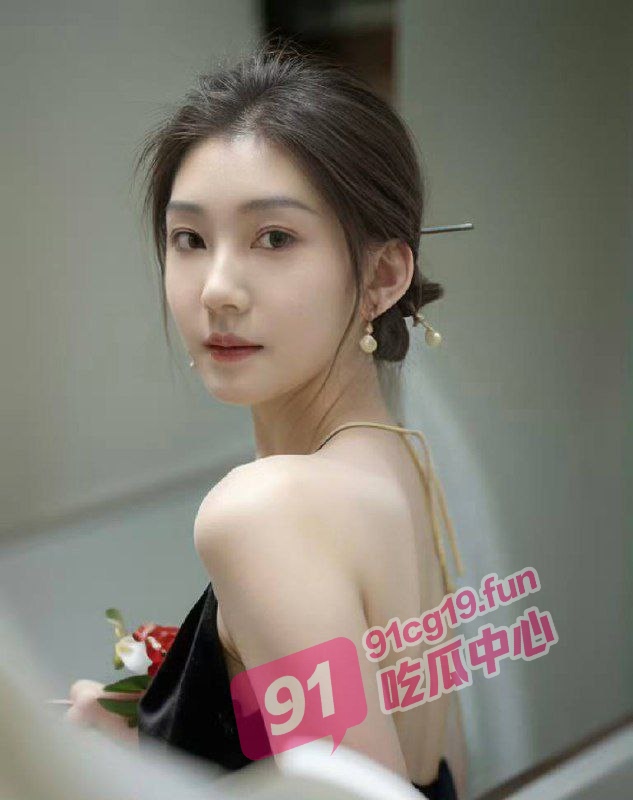 深圳证劵通信有限公司职员张梓婕～婚内出轨视频在全公司疯传！
