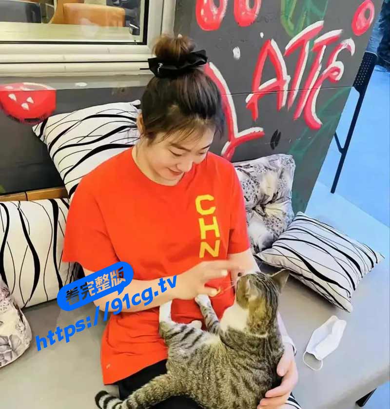 国家队女篮球运动员 李梦 被曝知三当三拍摄全裸艳照 原配出面爆料声讨